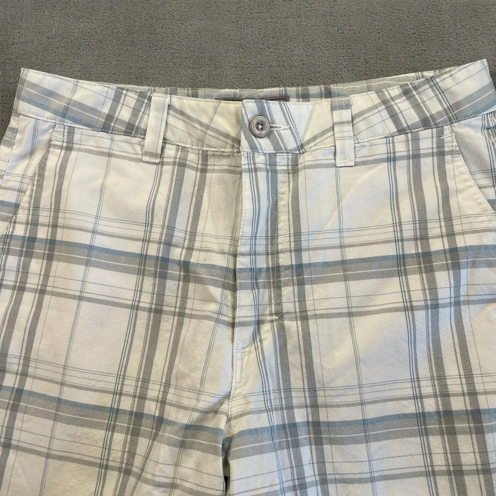 ONeill Men's Plaid Shorts Size 32 White Grey Blue First In Last Out Flat Front